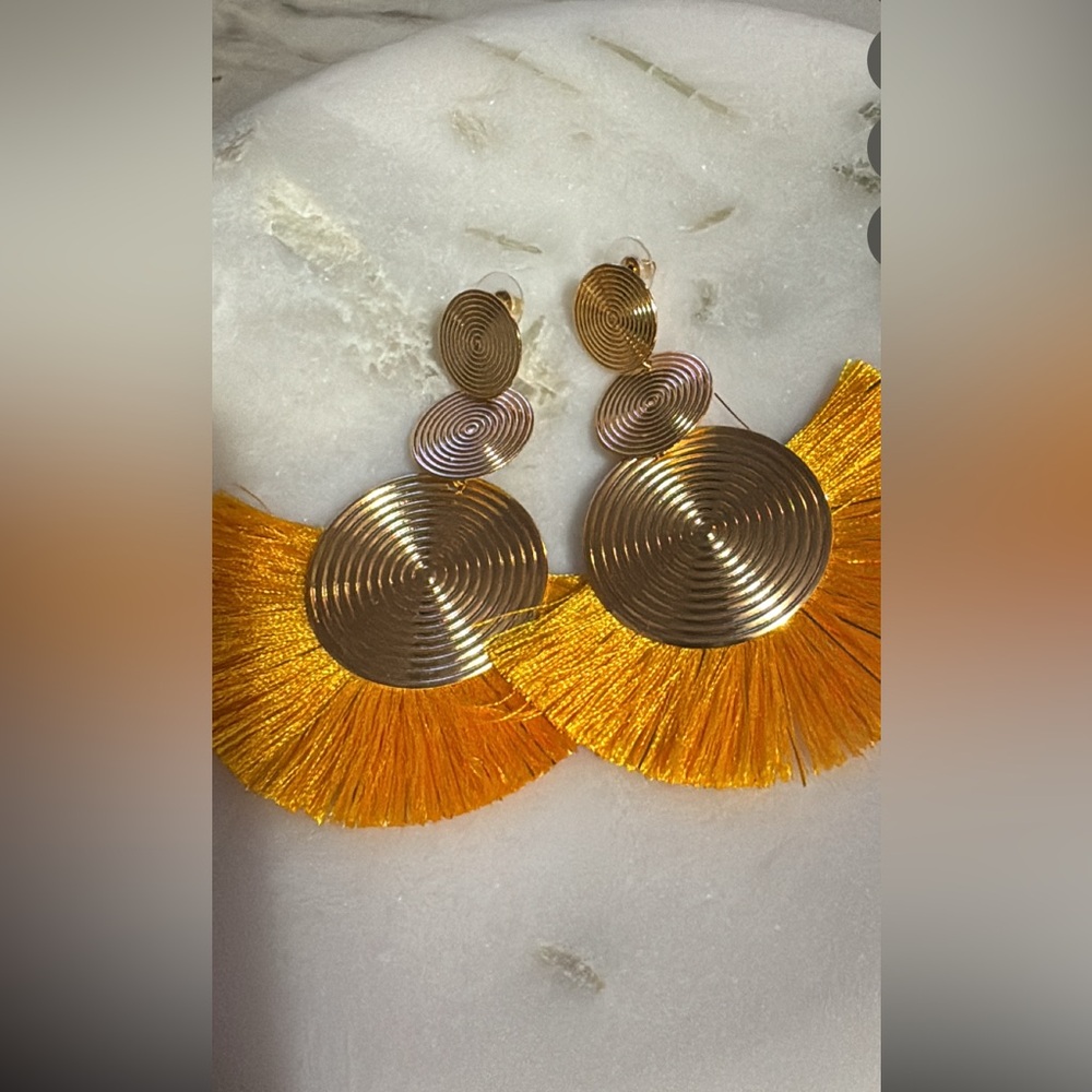 Fray earrings!